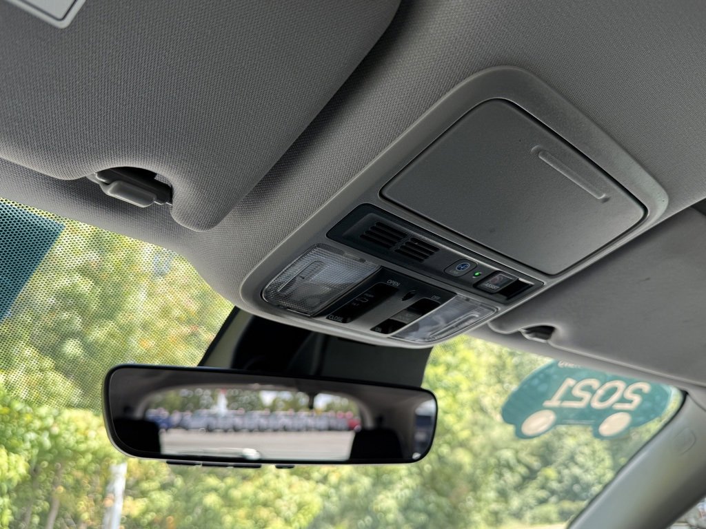 Used 2021 Honda Pilot Touring image 31