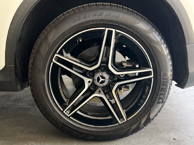 Used 2021 Mercedes-Benz GLC 300 4MATIC image 10