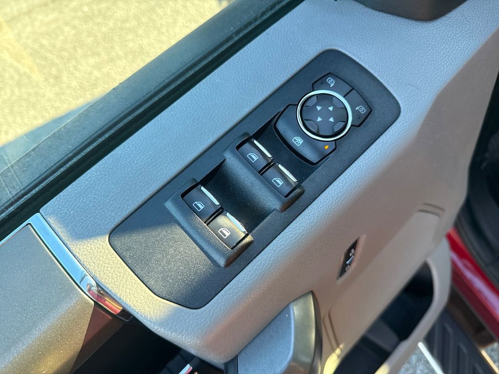 Used 2018 Ford F150 XLT w/ Equipment Group 302A Luxury image 12