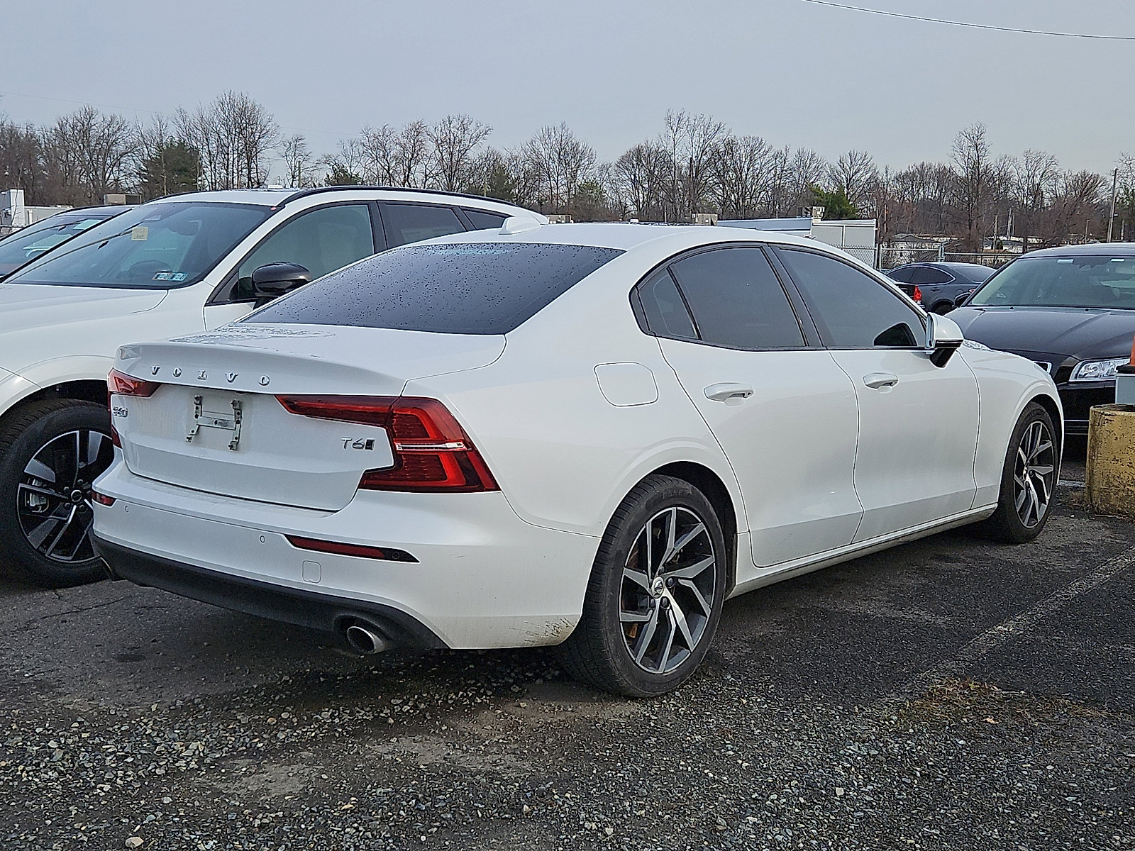 Used 2019 Volvo S60 T6 Momentum image 6