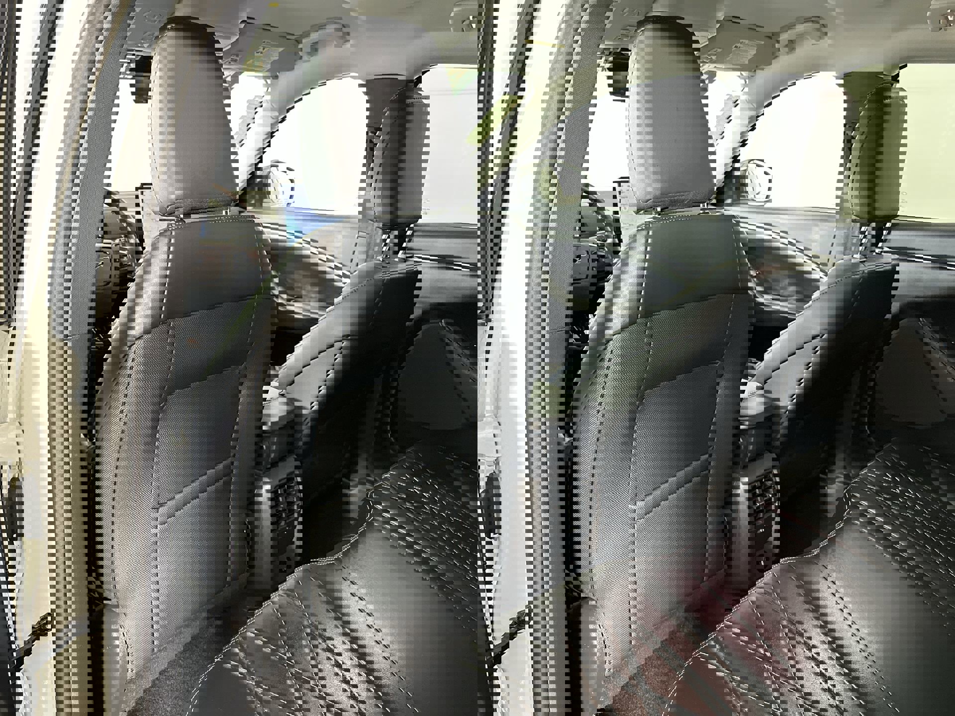 Used 2024 Ford Mustang Mach-E Select image 27