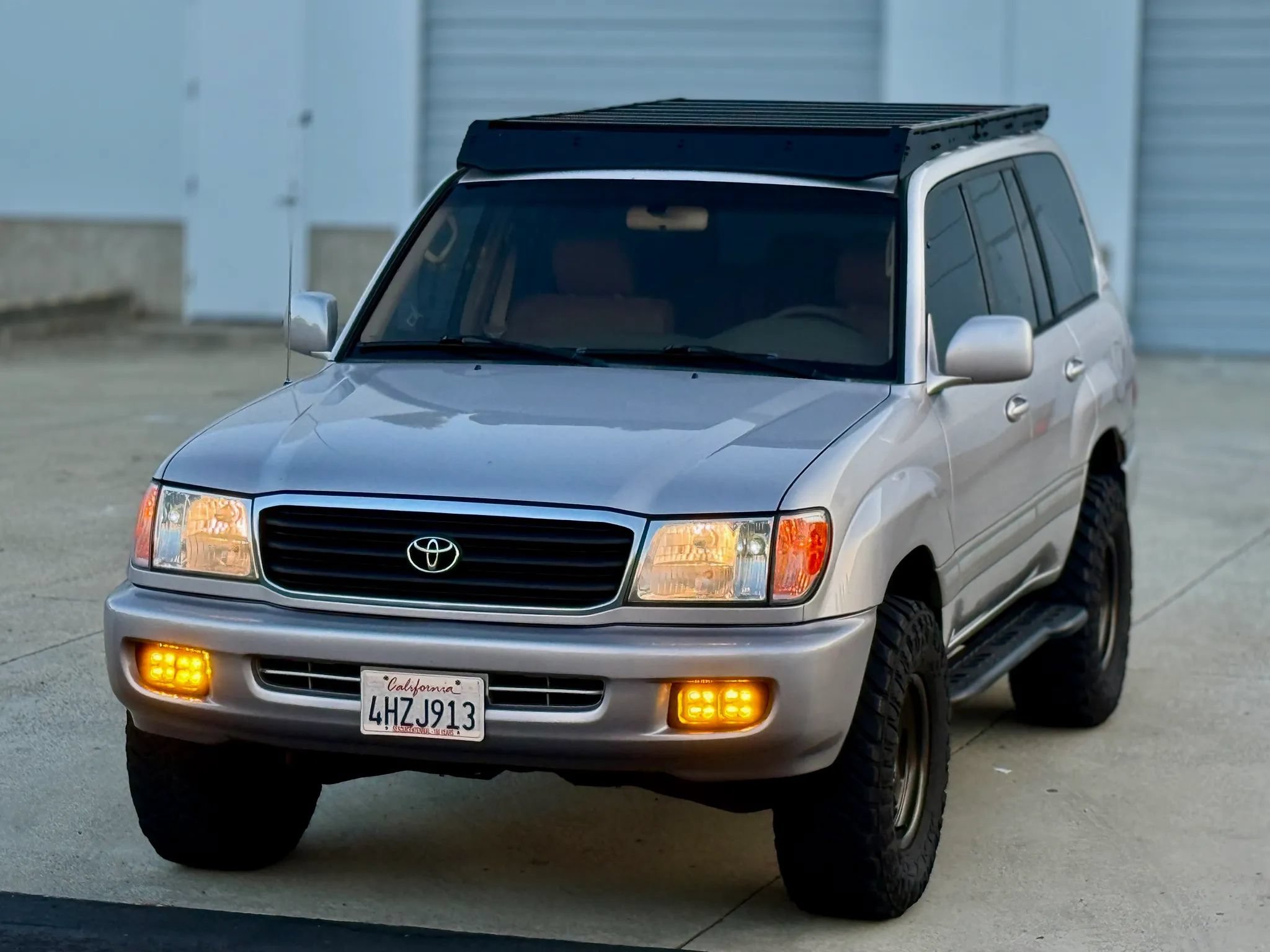 Used 2000 Toyota Land Cruiser AWD/4WD image 1