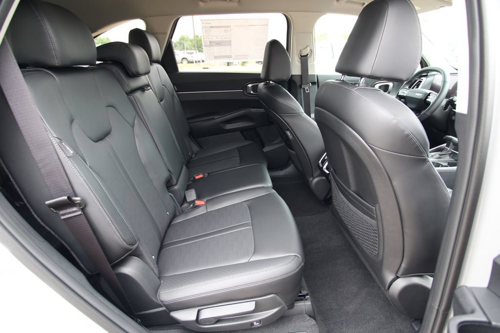 New 2026 Kia Sorento S AWD/4WD image 9