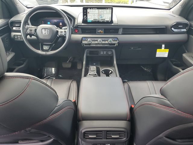 Certified 2025 Honda Pilot Black Edition image 11