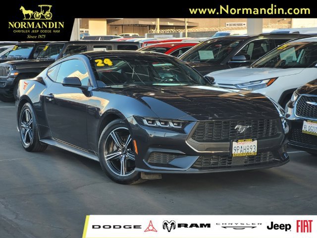 Used 2024 Ford Mustang Coupe RWD image 1