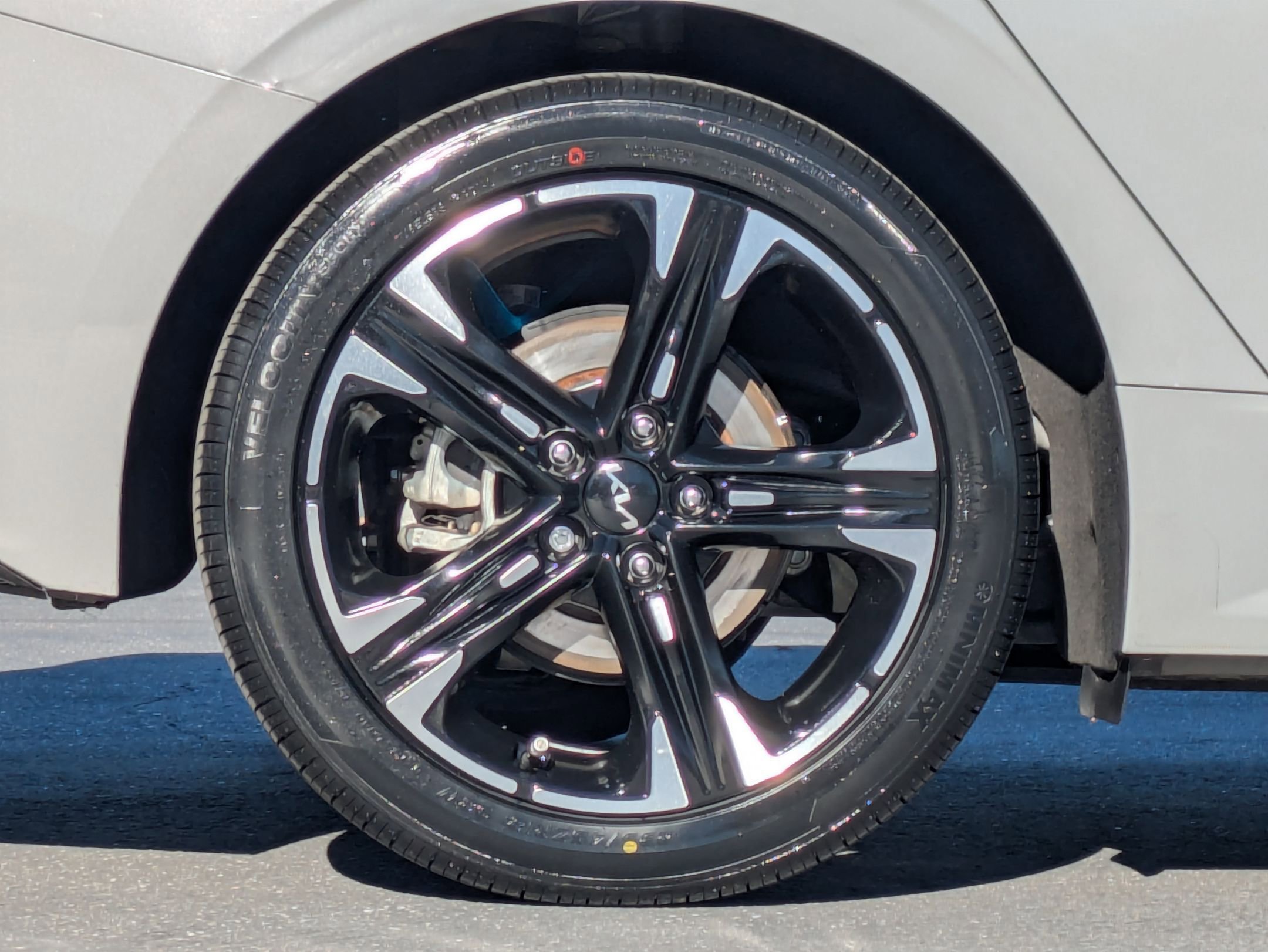 Used 2022 Kia K5 GT-Line w/ GT-Line Awd Premium Package image 9