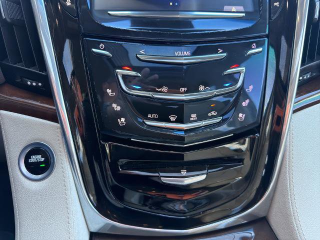 Used 2017 Cadillac Escalade Luxury image 25