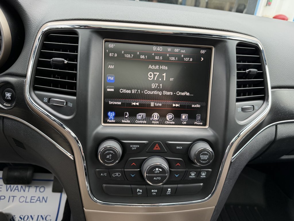 Used 2015 Jeep Grand Cherokee Limited w/ Luxury Group II AWD/4WD image 24