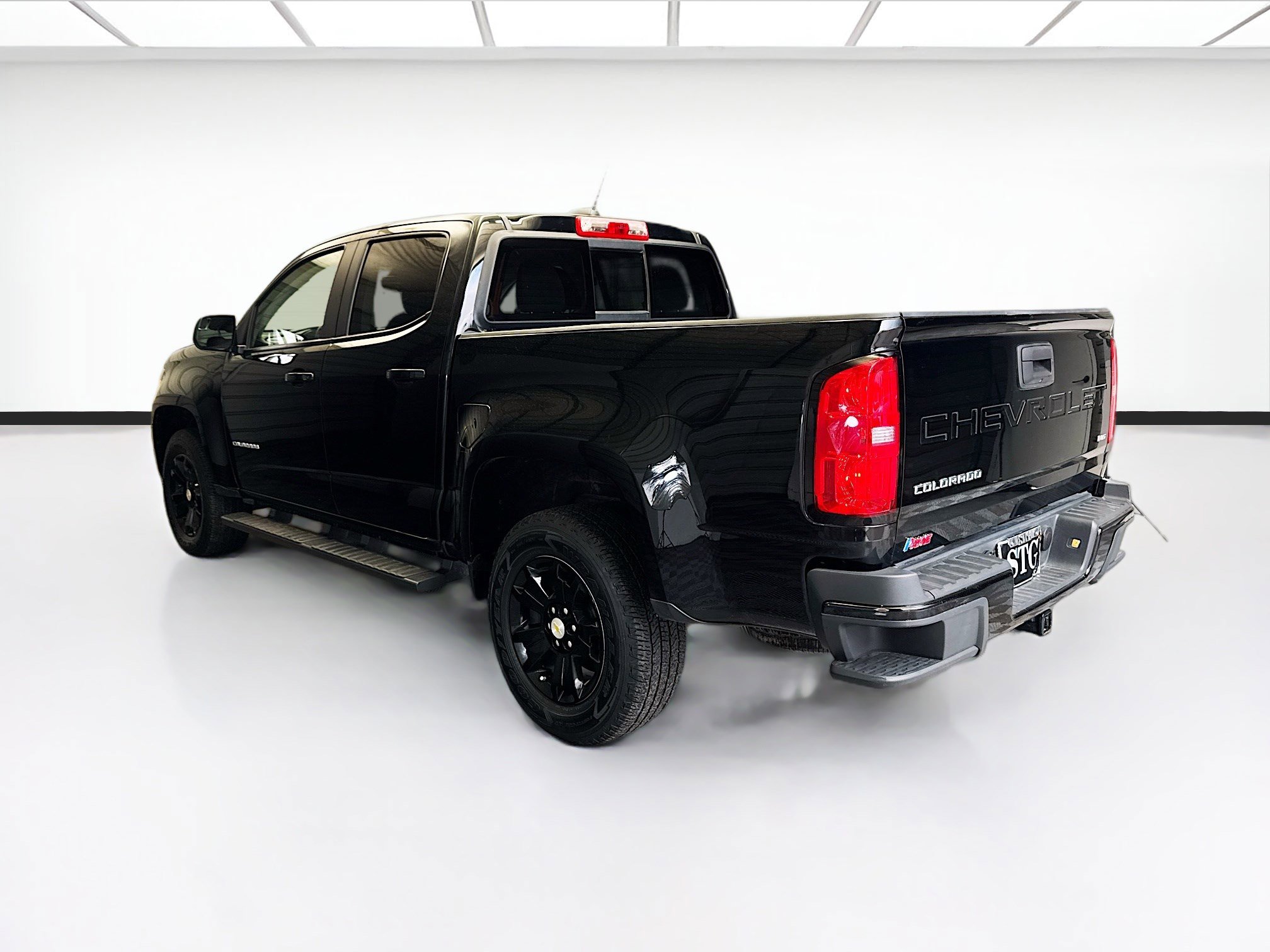 Used 2022 Chevrolet Colorado LT w/ LT Convenience Package image 6