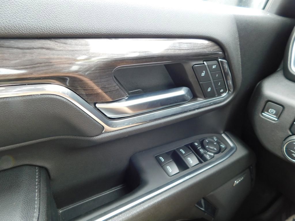 Used 2024 Chevrolet Silverado 2500 LTZ w/ LTZ Plus Package image 31