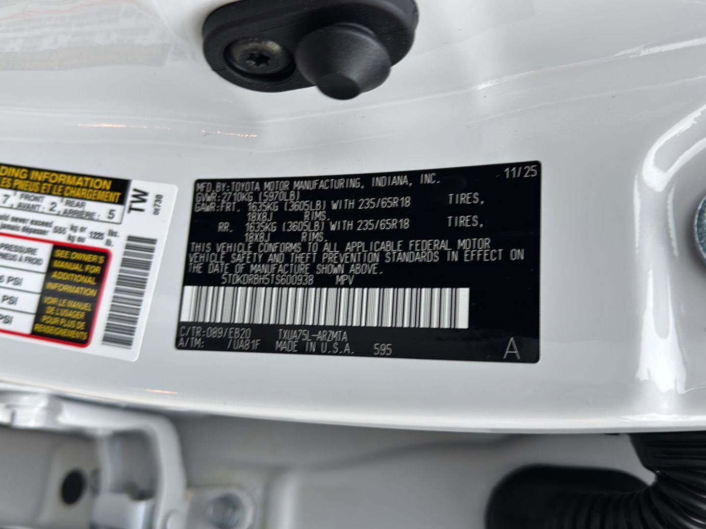 New 2026 Toyota Highlander XLE image 31