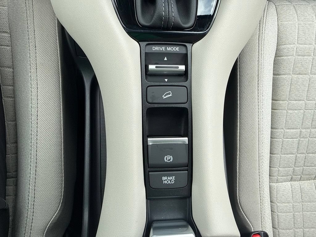 Used 2023 Honda HR-V LX image 26