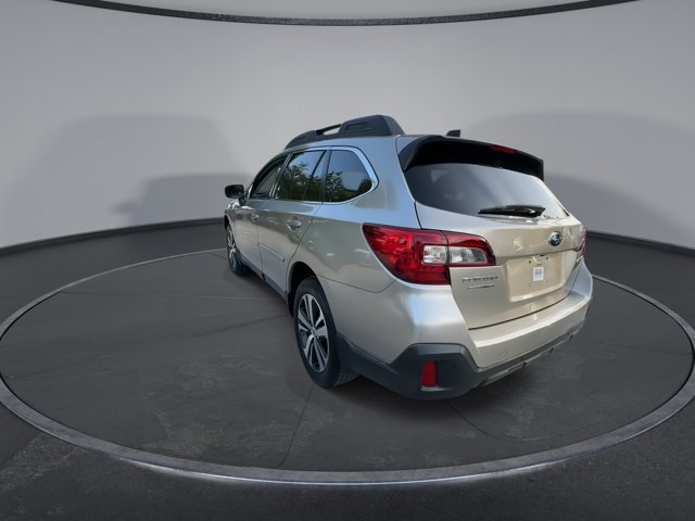 Used 2019 Subaru Outback 2.5i Limited AWD/4WD image 6