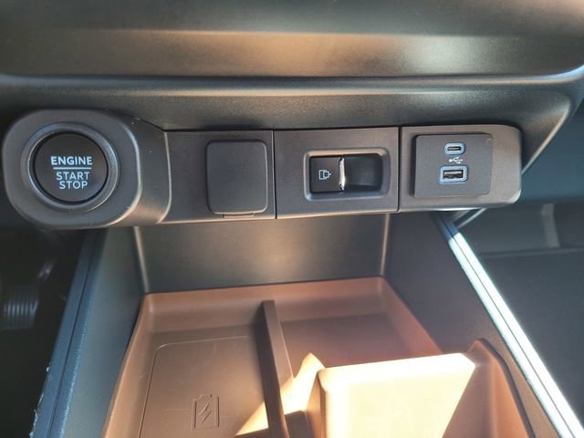 Certified 2024 Ford Maverick Lariat image 24