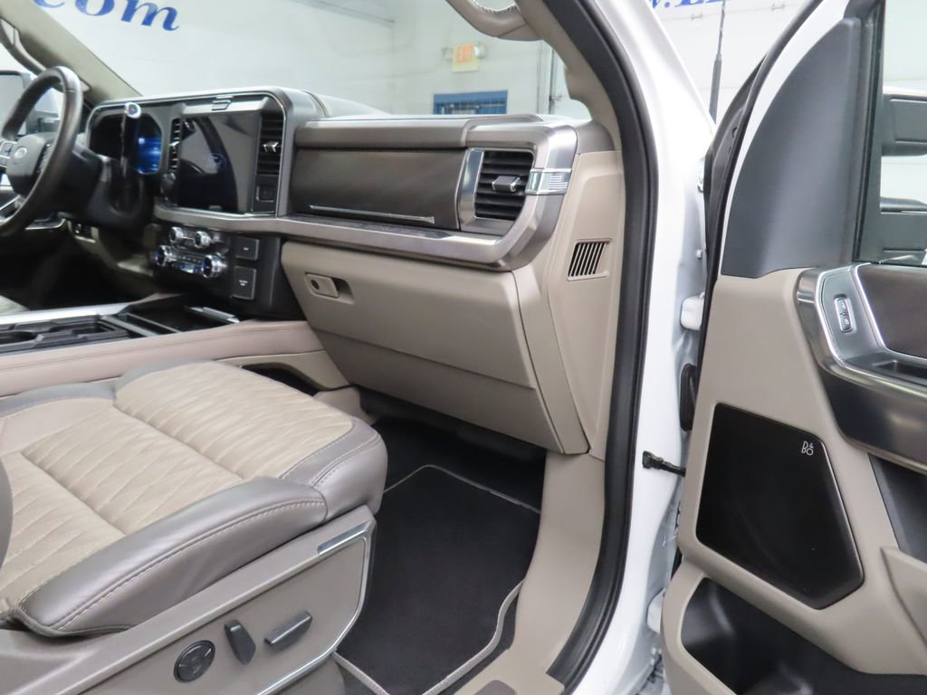 Used 2025 Ford F450 Platinum w/ Platinum Plus Package AWD/4WD image 42