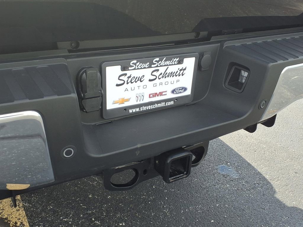 Used 2025 Ford F250 Lariat w/ Chrome Package image 25