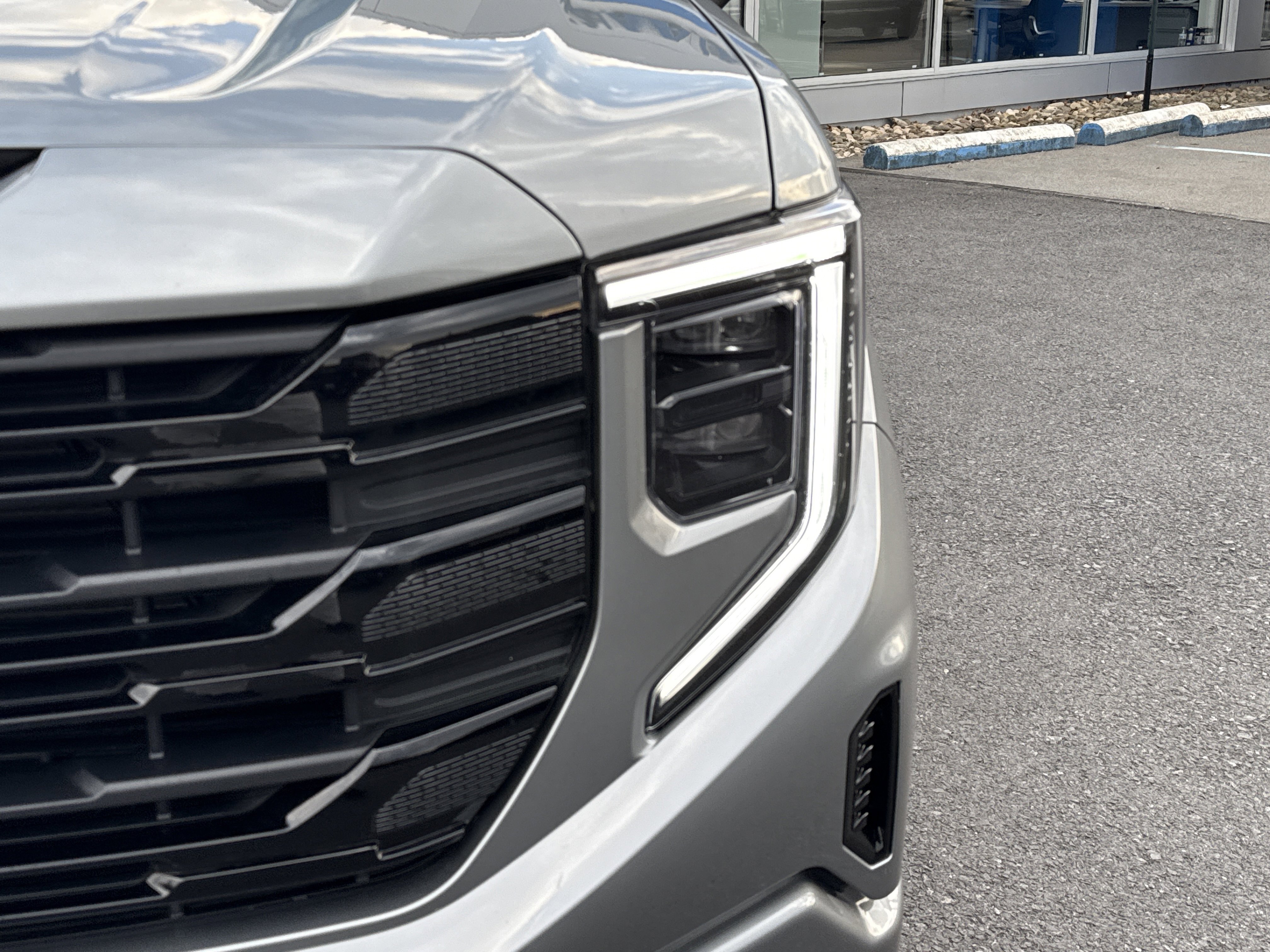 New 2026 GMC Sierra 1500 Elevation image 10