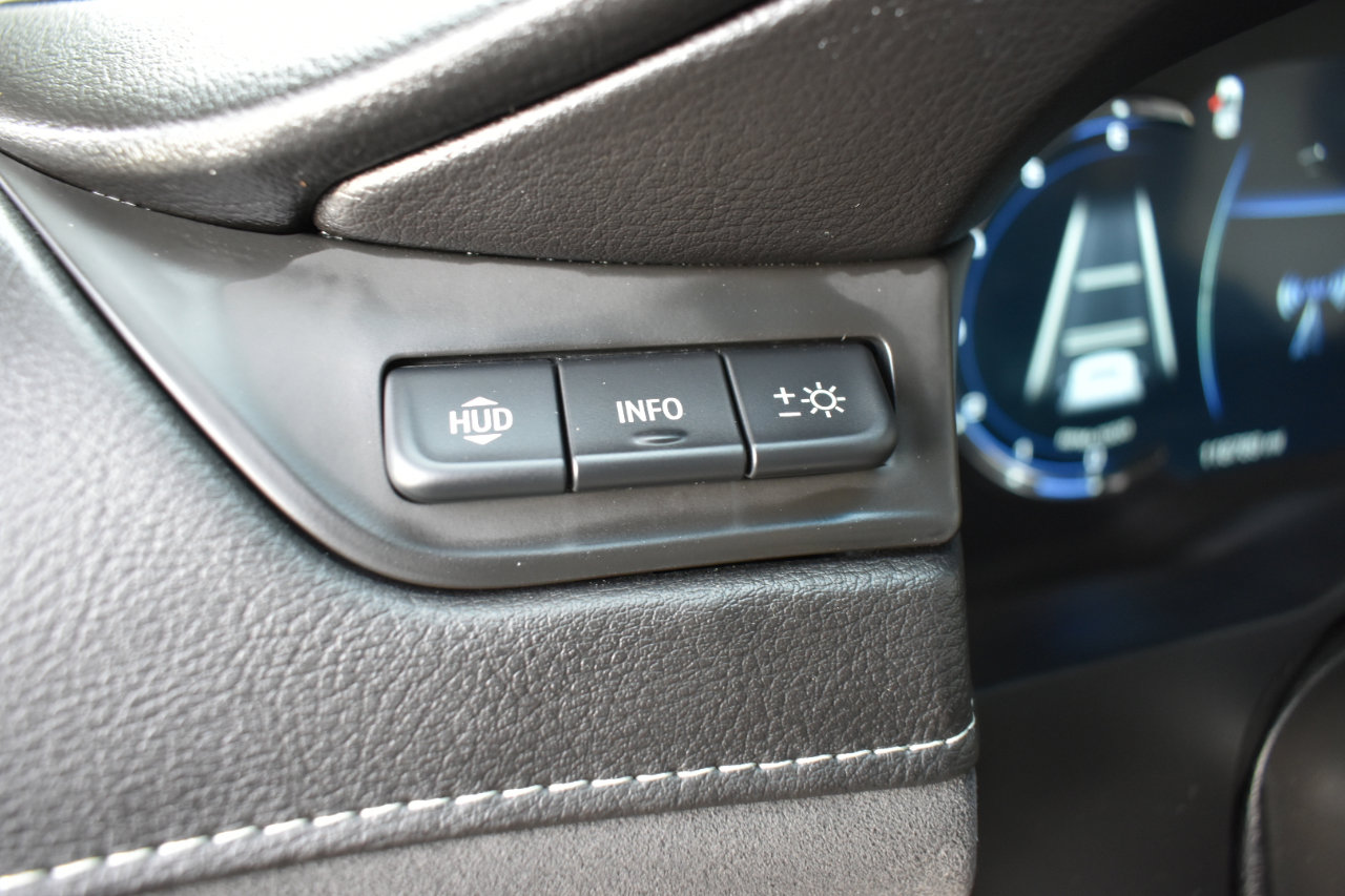 Used 2020 Cadillac Escalade ESV Premium Luxury image 41