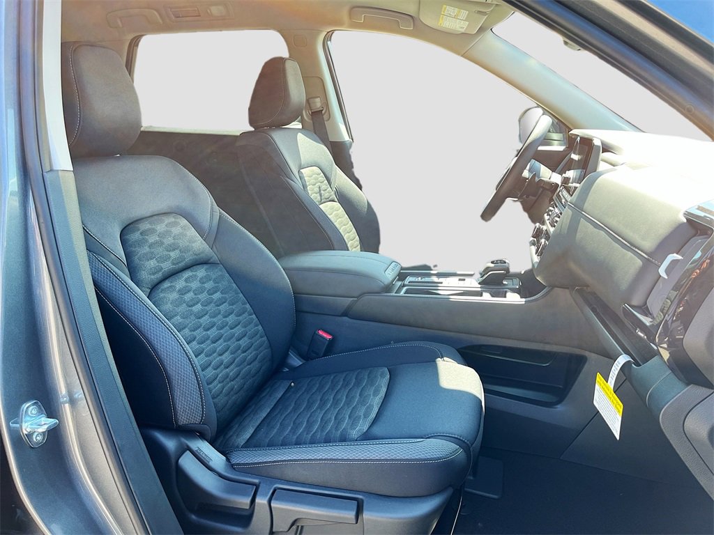 Certified 2025 Nissan Pathfinder S image 25