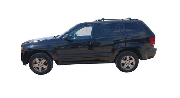 Used 2006 Jeep Grand Cherokee Laredo w/ Cargo Convenience Group AWD/4WD image 2