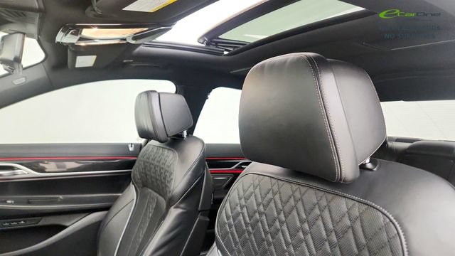 Used 2022 BMW 750i xDrive w/ M Sport Package AWD/4WD image 44