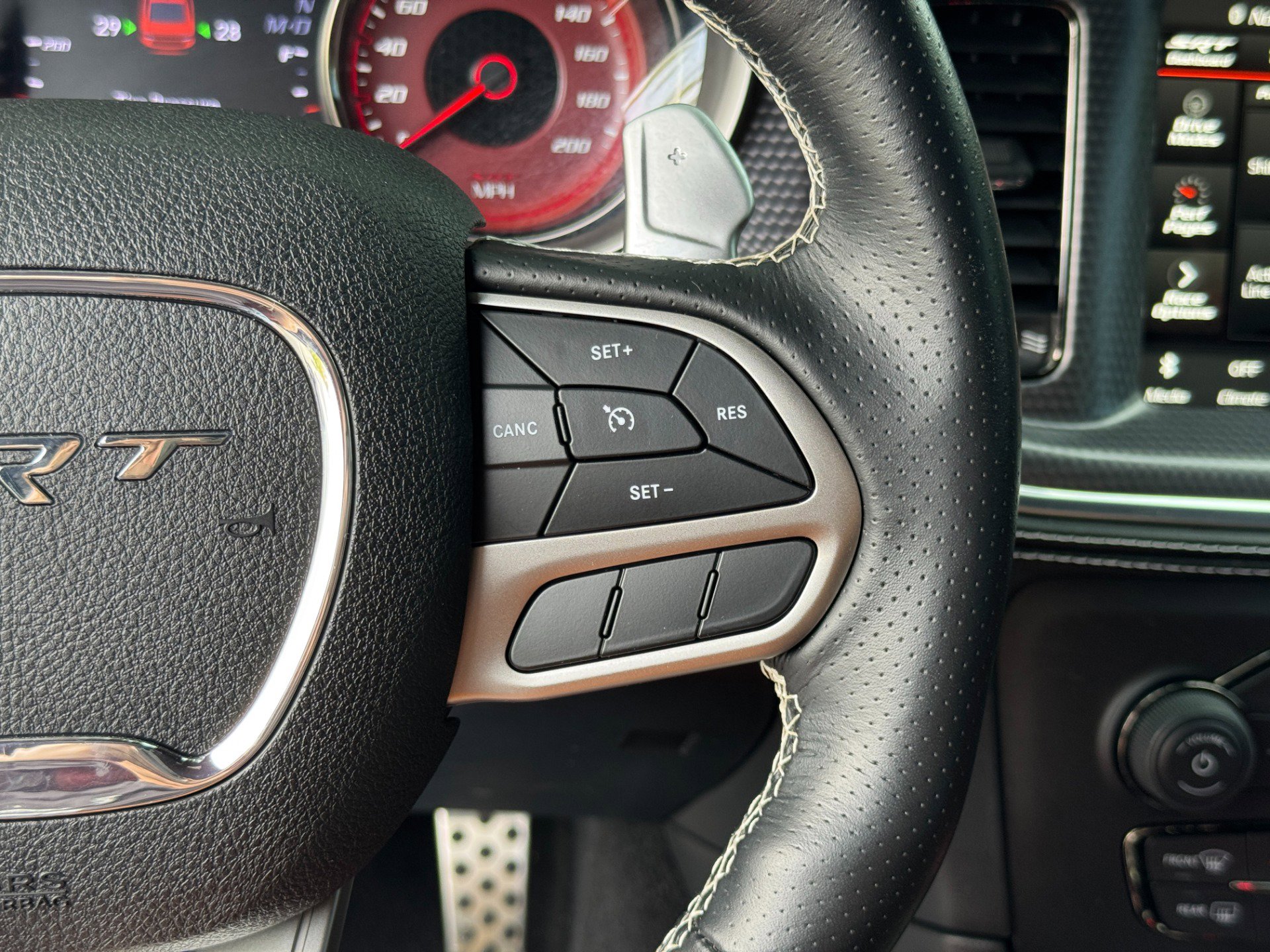 Used 2022 Dodge Charger SRT Hellcat w/ Harman/Kardon Audio Group image 34