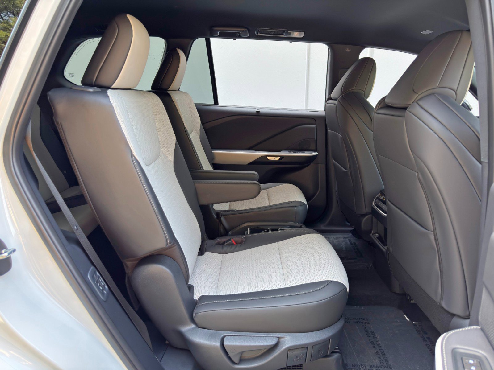 Used 2026 Lexus TX 500h AWD w/ Technology Package image 41