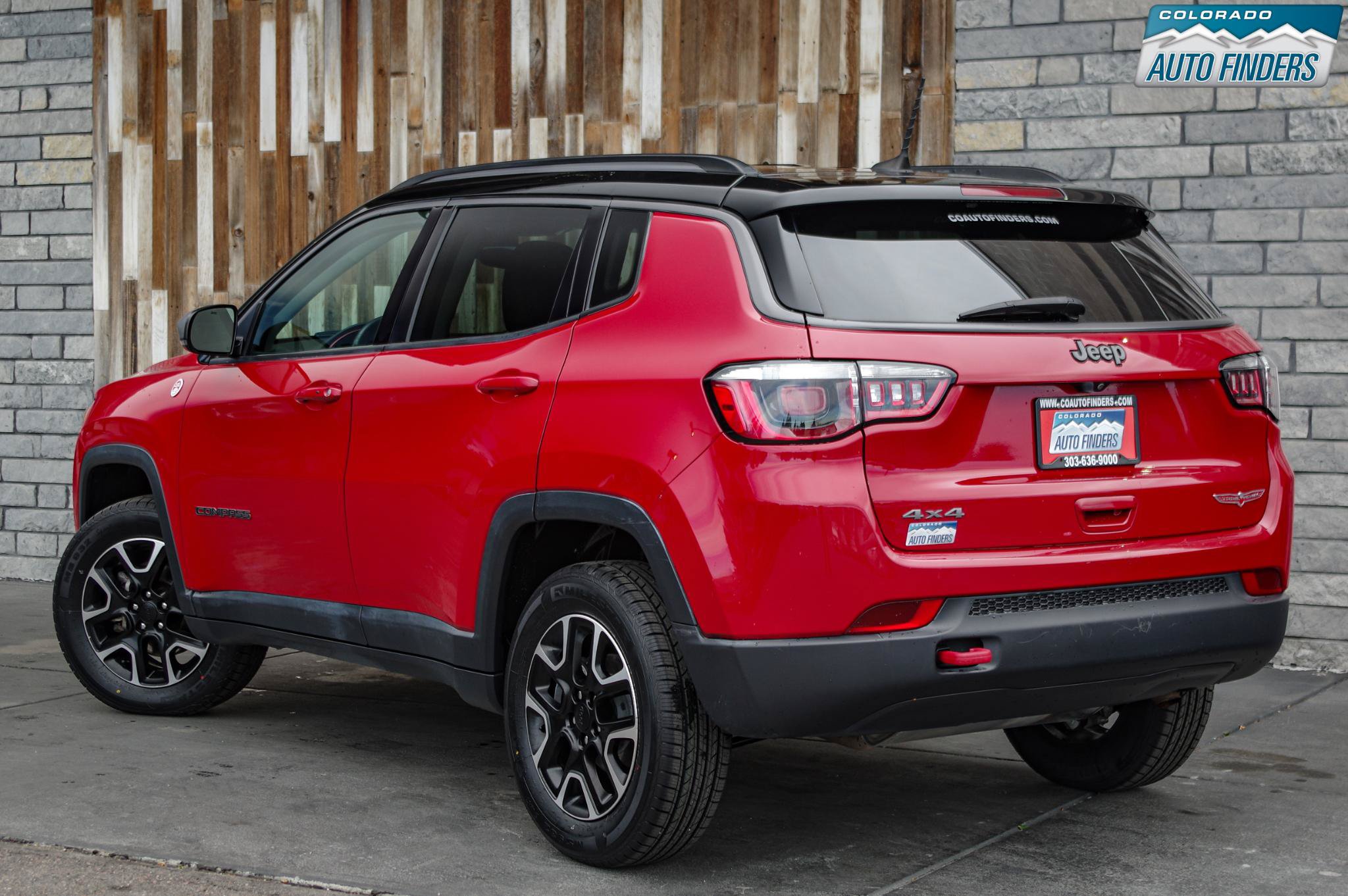 Used 2020 Jeep Compass Trailhawk AWD/4WD image 4