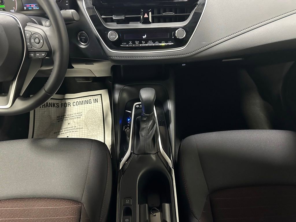 Used 2025 Toyota Corolla SE FWD image 38
