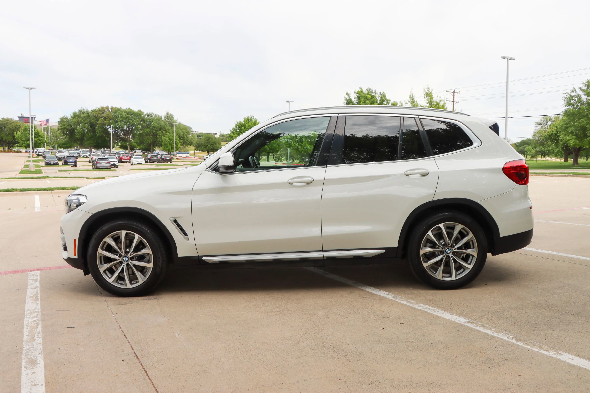 Used 2019 BMW X3 xDrive30i w/ Driving Assistance Package image 4