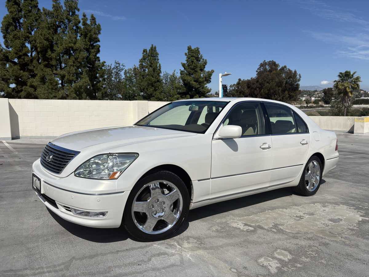 Used 2005 Lexus LS 430 image 2