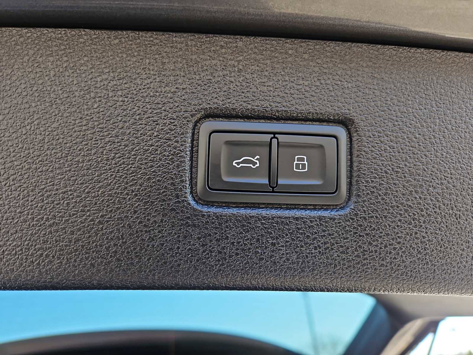 Certified 2023 Audi Q7 3.0T Premium w/ Convenience Package image 36