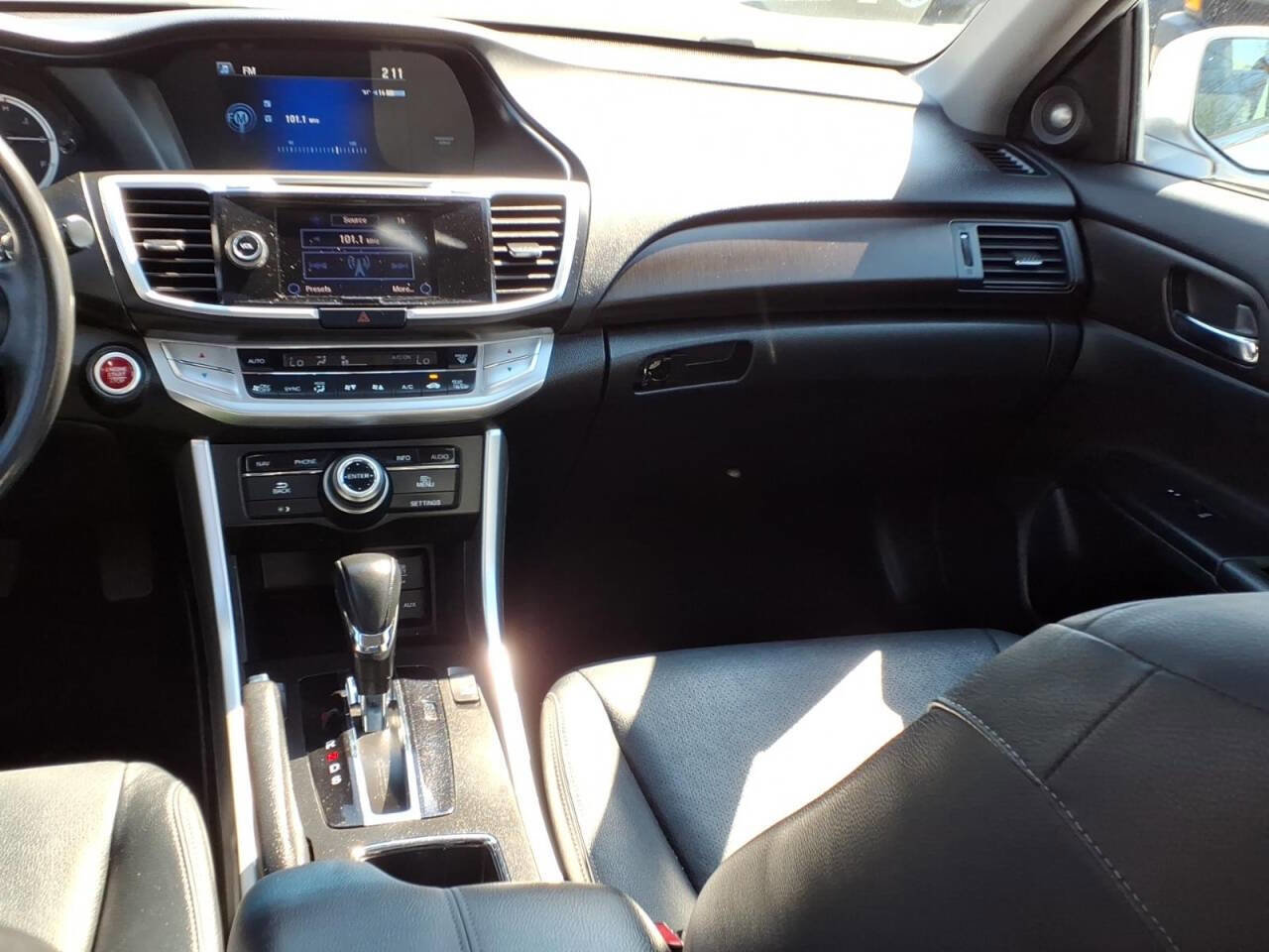 Used 2013 Honda Accord Touring image 14