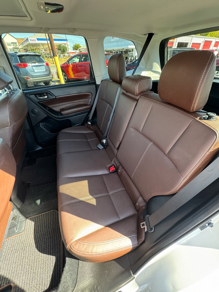 Used 2017 Subaru Forester 2.5i Touring image 14