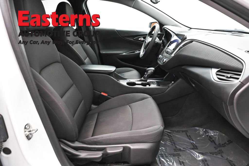 Used 2024 Chevrolet Malibu LT image 23