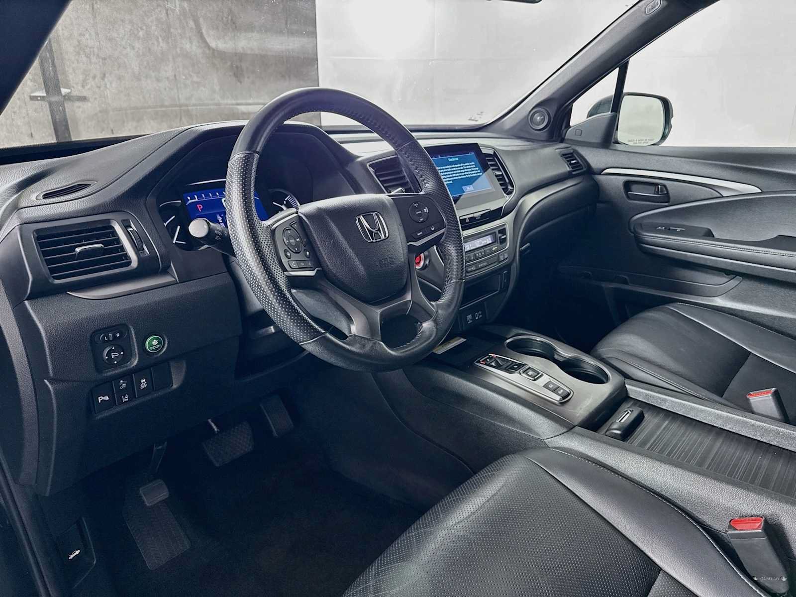 Used 2023 Honda Passport EX-L image 9