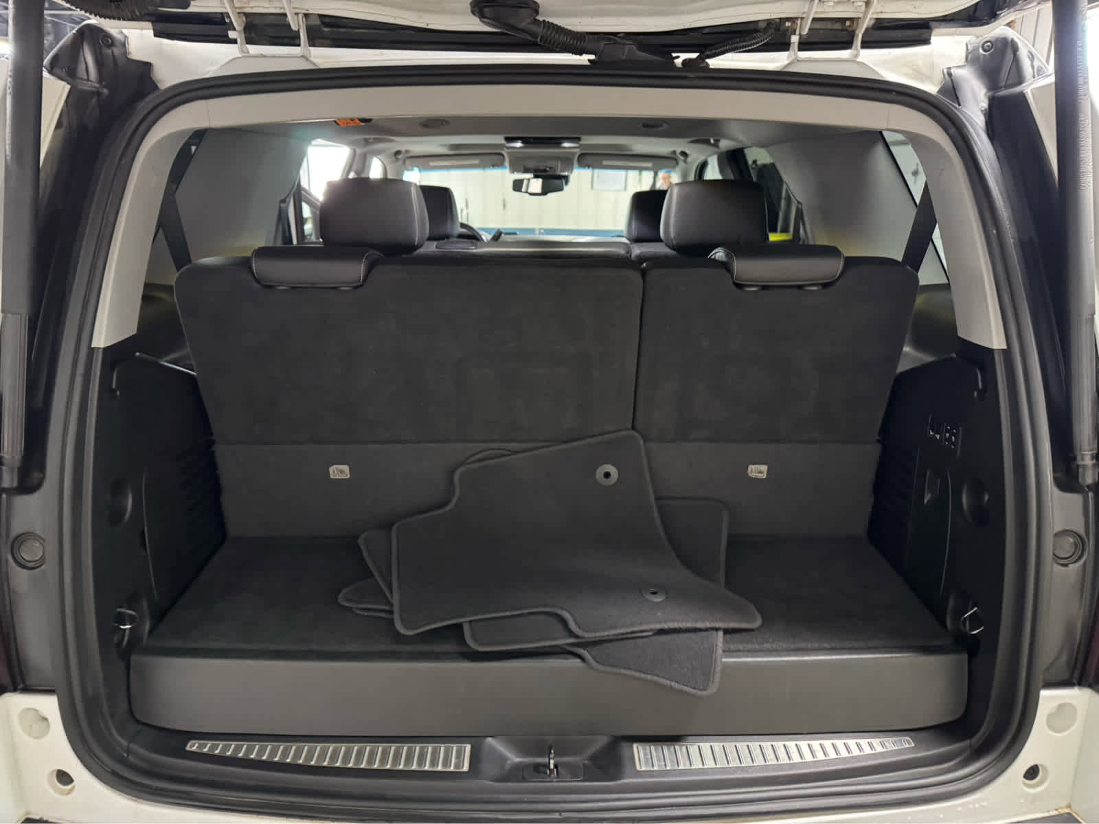 Used 2018 Chevrolet Tahoe LT image 13