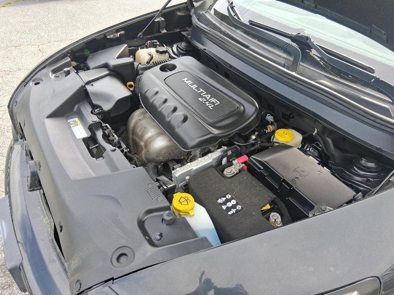 Used 2014 Jeep Cherokee Sport FWD image 40
