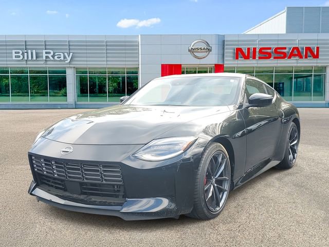 Certified 2024 Nissan Z Performance w/ Floor Mat Package RWD image 2