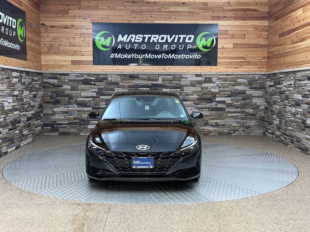 Certified 2023 Hyundai Elantra SEL image 3