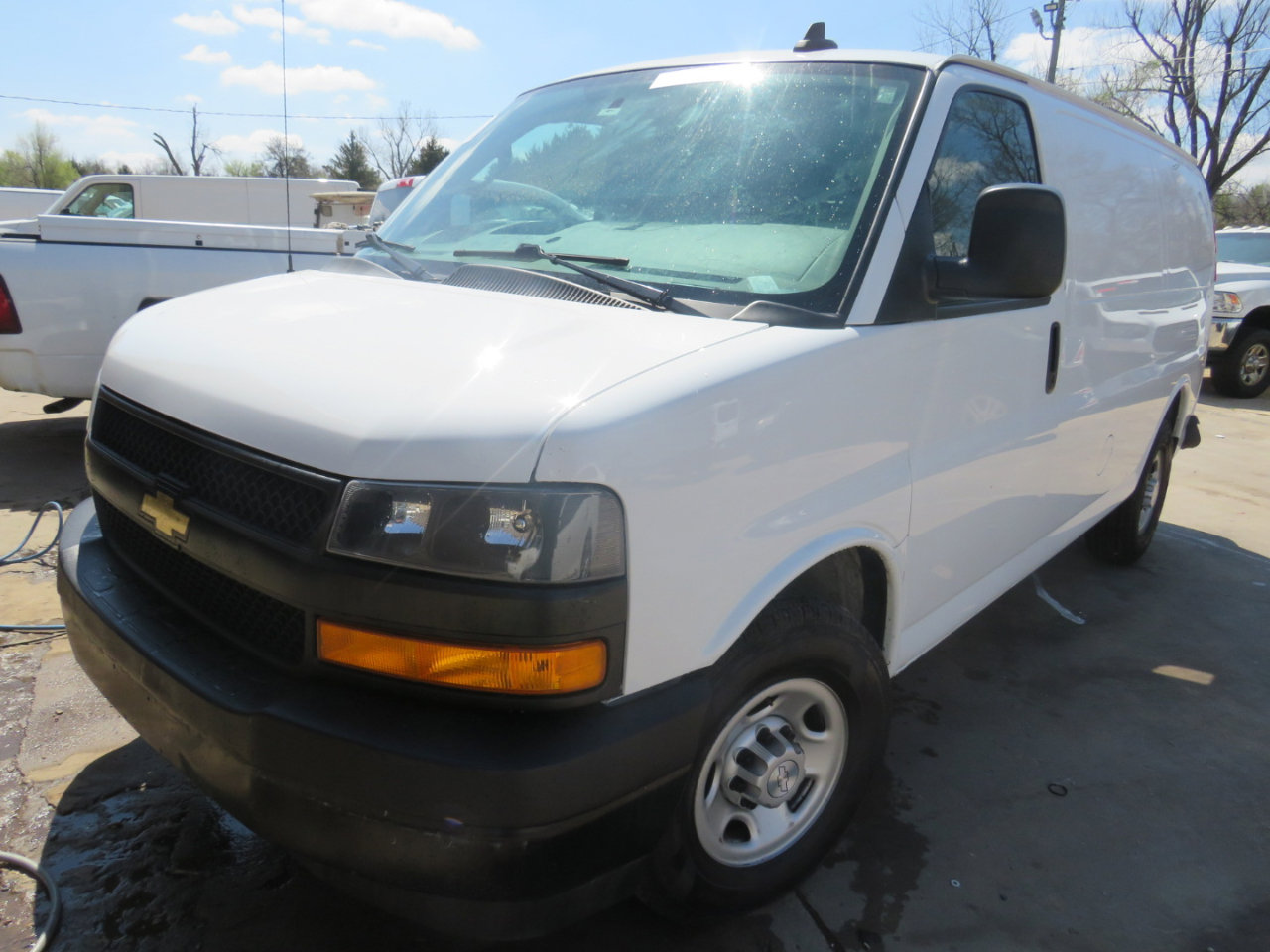 Used 2018 Chevrolet Express 2500 2500 Cargo w/ Driver Convenience Package image 1