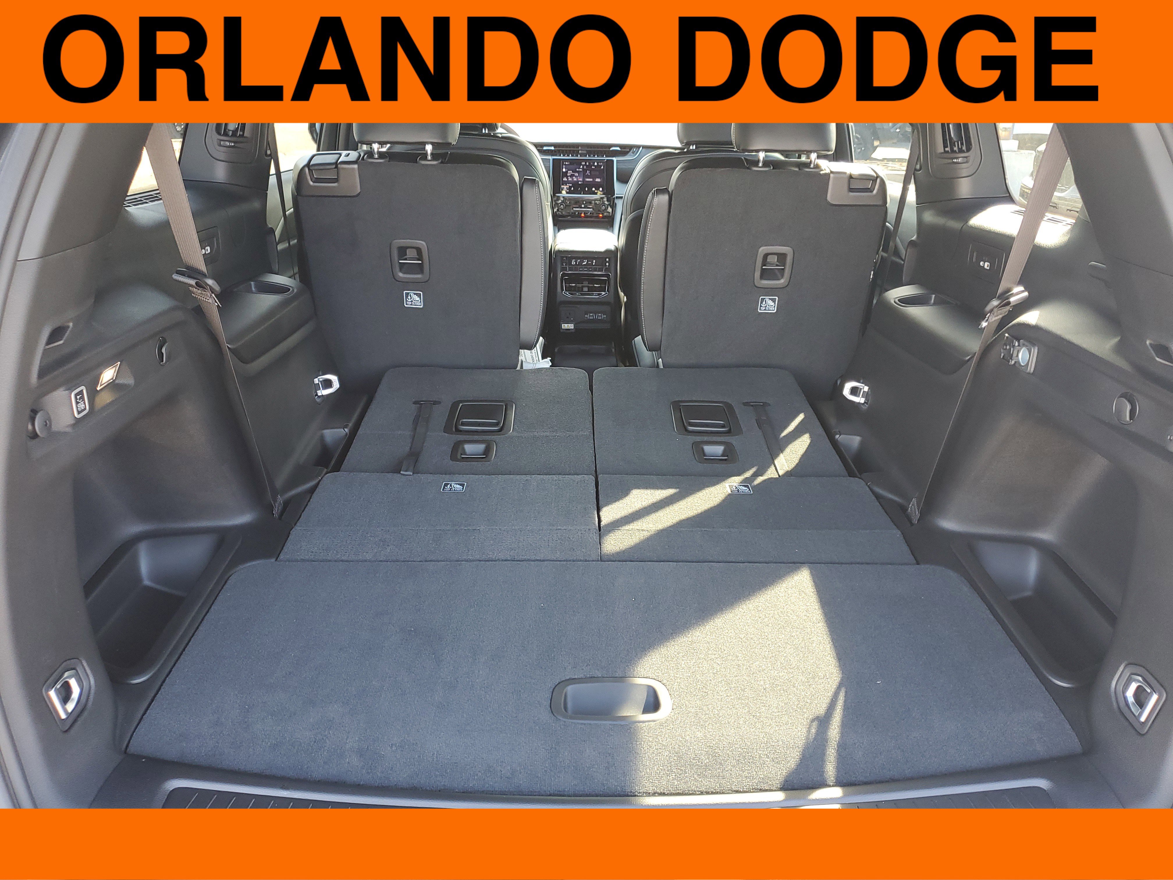 New 2025 Jeep Grand Cherokee L Altitude image 6