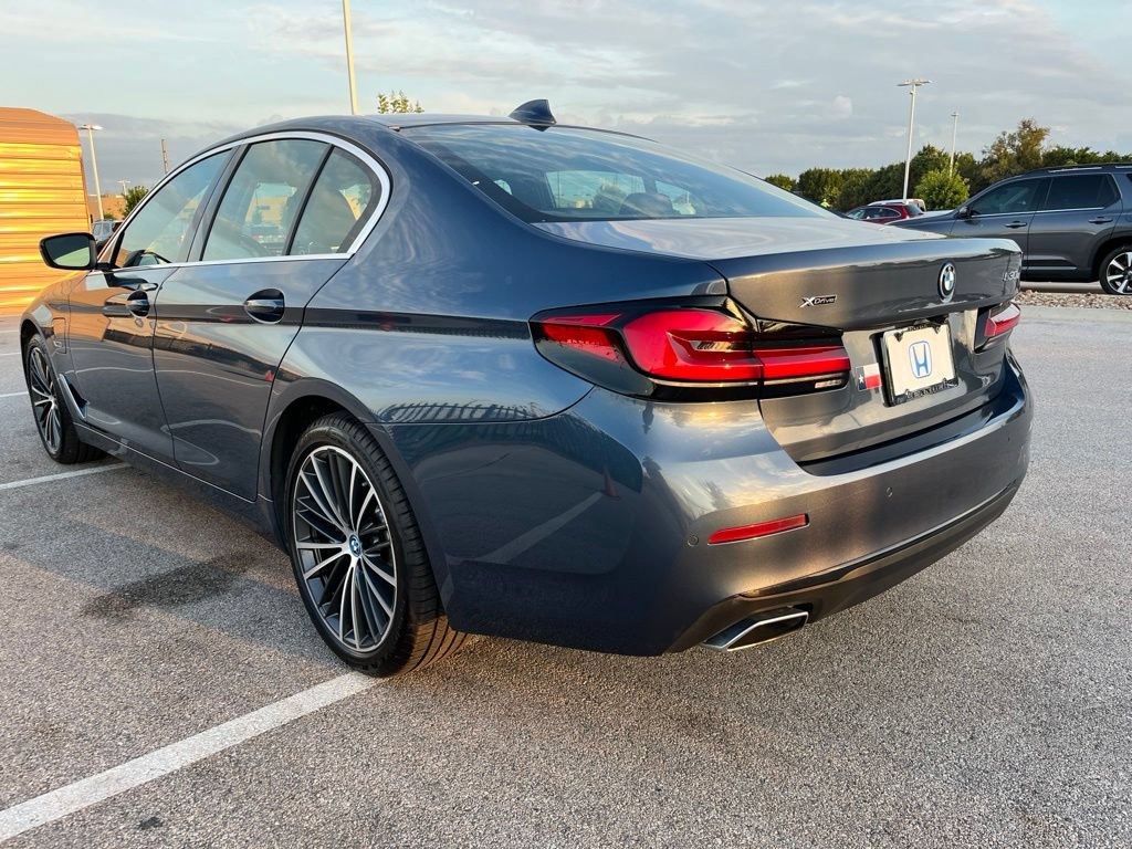 Used 2023 BMW 530e xDrive w/ Premium Package AWD/4WD image 6