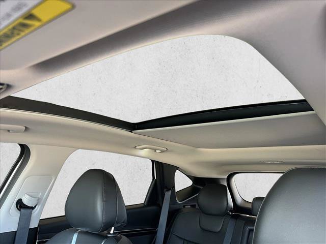 Used 2024 Hyundai Tucson Limited AWD/4WD image 12