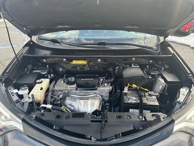 Used 2017 Toyota RAV4 SE AWD/4WD image 23