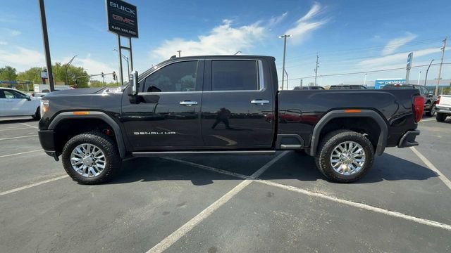 Used 2022 GMC Sierra 3500 Denali w/ Denali Ultimate Package AWD/4WD image 5