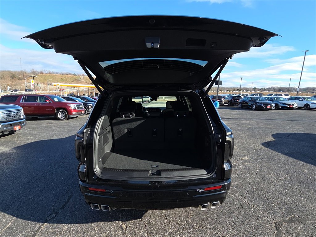 New 2026 Chevrolet Traverse High Country image 32