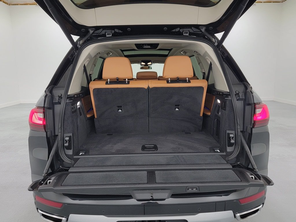 Used 2019 BMW X7 xDrive50i w/ Premium Package AWD/4WD image 36