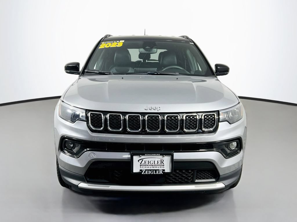 Used 2023 Jeep Compass Limited AWD/4WD image 2