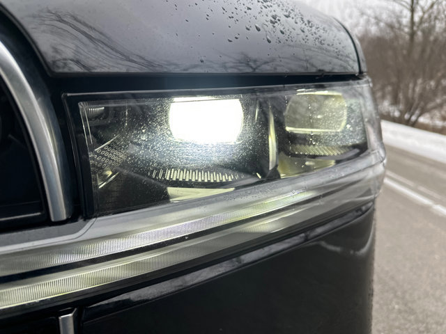 Used 2025 Lincoln Navigator L Reserve image 10